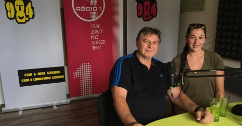 Az FM98.4 Mega Rádió reggeli műsora - Skaliczki László, a Békéscsabai Előre NKSE vezetőedzője Az FM98.4 Mega Rádió reggeli műsora - Skaliczki László, a Békéscsabai Előre NKSE vezetőedzője