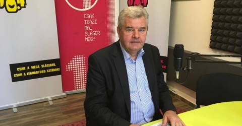 Az FM98.4 Mega Rádió reggeli műsora - Vantara Gyula, Békés megye fejlesztési biztosa, országgyűlési képviselő Az FM98.4 Mega Rádió reggeli műsora - Vantara Gyula, Békés megye fejlesztési biztosa, országgyűlési képviselő