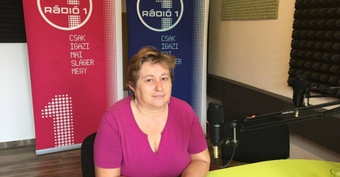 Az FM98.4 Mega Rádió reggeli műsora - Eke Ibolya, a Békéscsabai Szakképzési Centrum Zwack József Kereskedelmi és Vendéglátóipari Szakgimnáziuma és Szakközépiskolája igazgatója Az FM98.4 Mega Rádió reggeli műsora - Eke Ibolya, a Békéscsabai Szakképzési Centrum Zwack József Kereskedelmi és Vendéglátóipari Szakgimnáziuma és Szakközépiskolája igazgatója