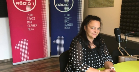 Az FM98.4 Mega Rádió reggeli műsora - Czeglédiné Szappanos Anita, a Gyulai Szakképzési Centrum Harruckern János Szakképző Iskolája és Kollégiumának intézményvezetője Az FM98.4 Mega Rádió reggeli műsora - Czeglédiné Szappanos Anita, a Gyulai Szakképzési Centrum Harruckern János Szakképző Iskolája és Kollégiumának intézményvezetője